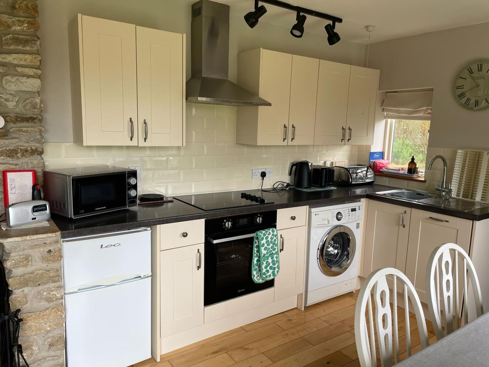 Whispering Pines Cottage Swyre Bagian luar foto